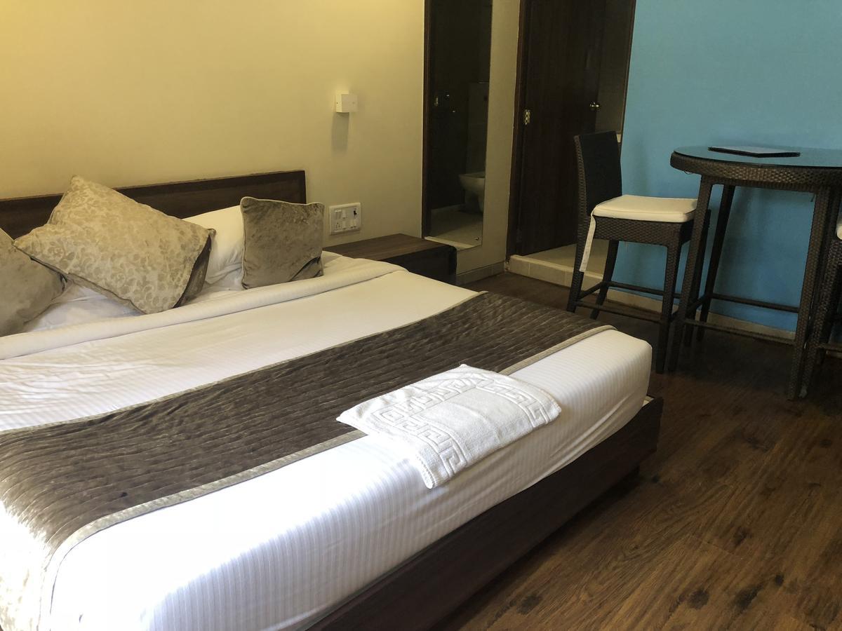 Coco Goa Hotel อาร์โปรา ภายนอก รูปภาพ