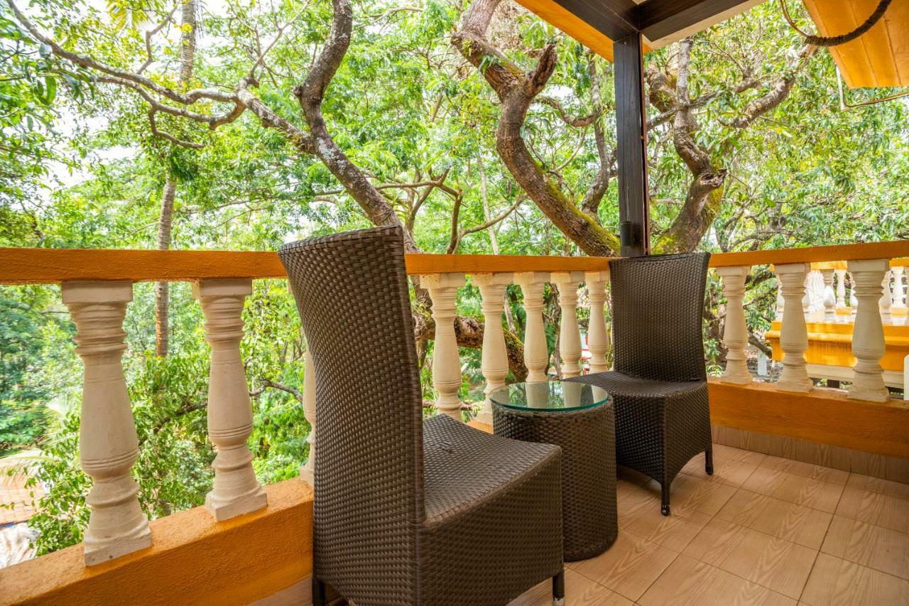 Coco Goa Hotel อาร์โปรา ภายนอก รูปภาพ