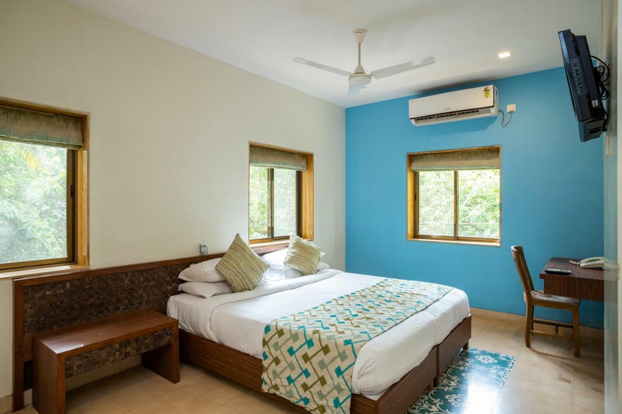 Coco Goa Hotel อาร์โปรา ภายนอก รูปภาพ