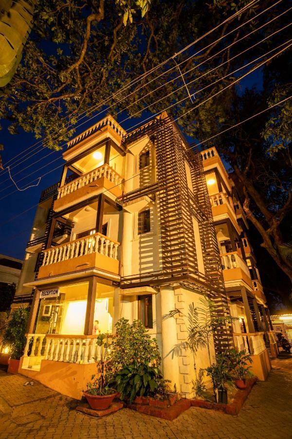 Coco Goa Hotel อาร์โปรา ภายนอก รูปภาพ