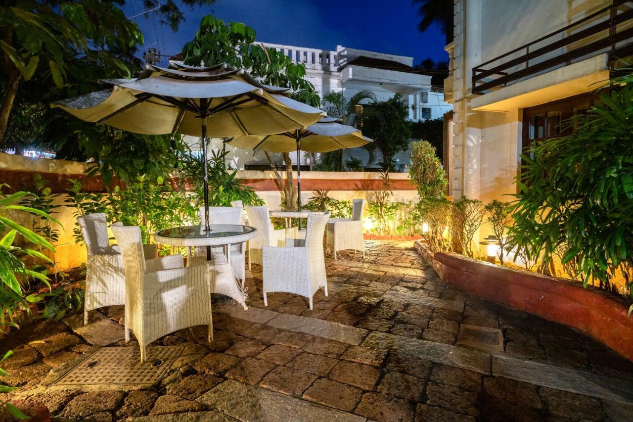 Coco Goa Hotel อาร์โปรา ภายนอก รูปภาพ